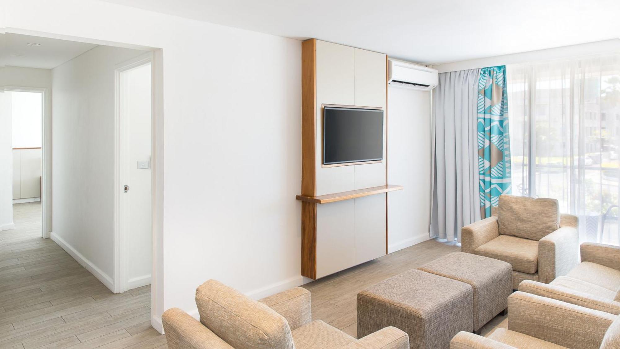 Holiday Inn Suva By Ihg Exterior foto