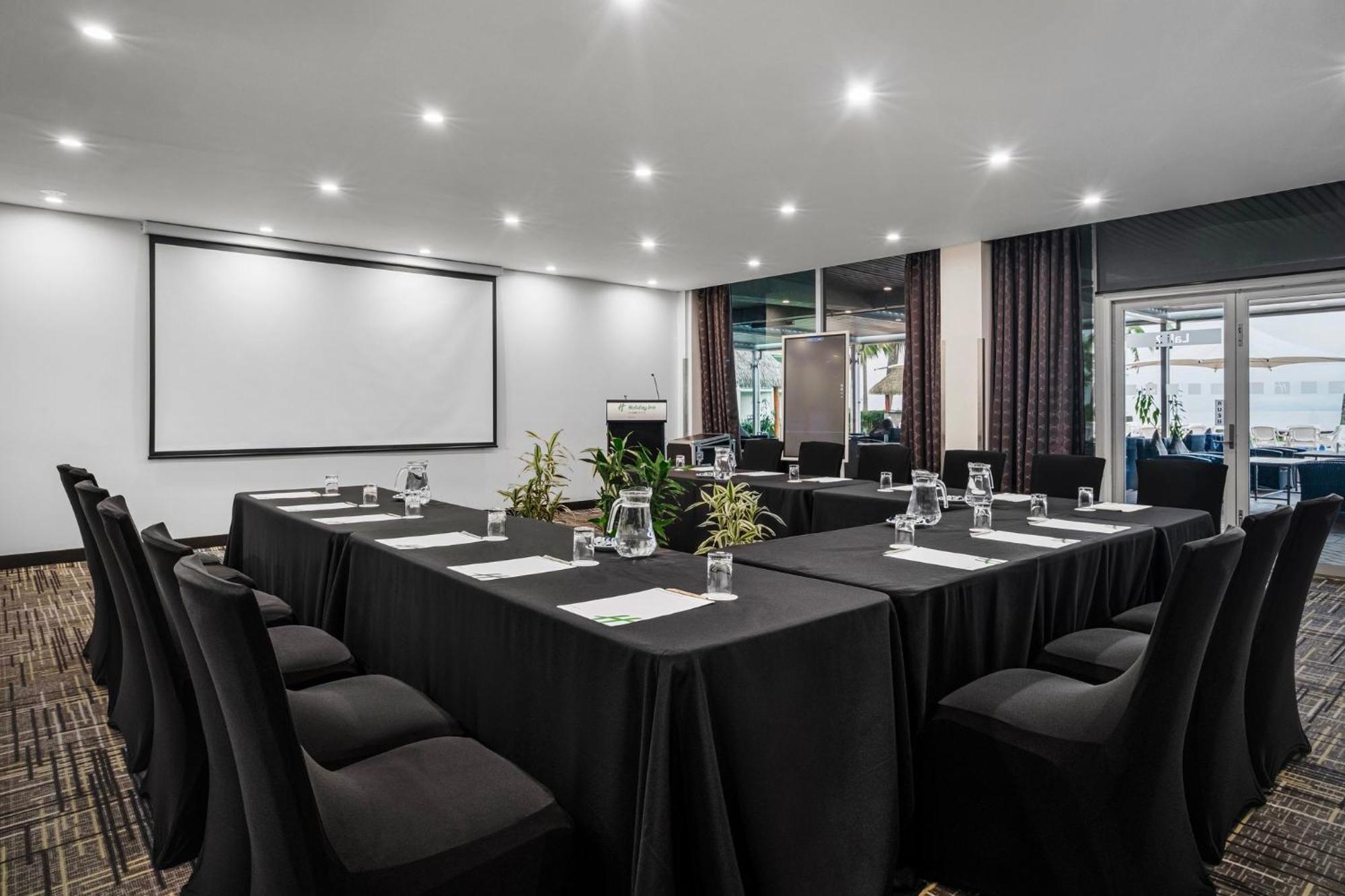 Holiday Inn Suva By Ihg Exterior foto